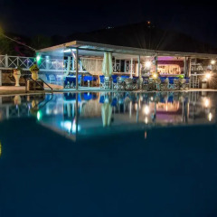 Отель Perivolos Sandy Village бассейн