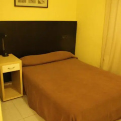 Отель Hostal Baires Стандартный номер с двуспальной кроватью фото 4