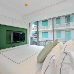 Отель Riva Arun Bangkok 4* Улучшенный номер с различными типами кроватей фото 2