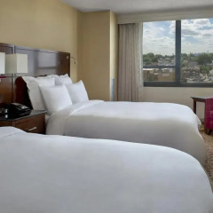 Отель New York LaGuardia Airport Marriott комната для гостей фото 4
