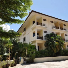 Отель Paddys Palms Resort парковка