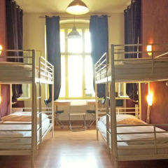 Alcatraz Backpacker Hostel Кровать в общем номере с двухъярусными кроватями