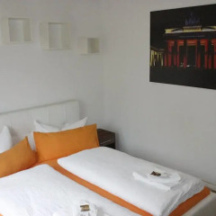 Отель Ferienwohnung Schloss Charlottenburg Берлин комната для гостей фото 2