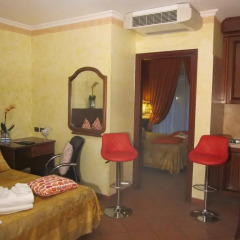 Отель Euro House Inn Airport 4* Апартаменты с различными типами кроватей фото 7