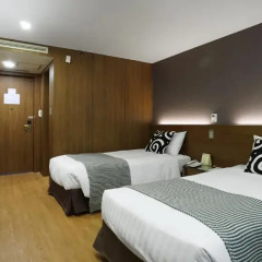 Itaewon Crown hotel 3* Улучшенный номер с различными типами кроватей