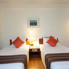Phuket Merlin Hotel 3* Улучшенный номер с двуспальной кроватью фото 7