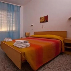 Hotel Carmen Viserba Стандартный номер двуспальная кровать фото 4