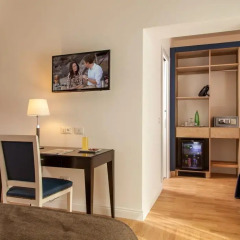 Floris Hotel 3* Номер Делюкс с различными типами кроватей фото 9