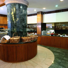Отель Danubius Health Spa Resort Heviz Венгрия, Хевиз - 5 отзывов об отеле, цены и фото номеров - забронировать отель Danubius Health Spa Resort Heviz онлайн питание