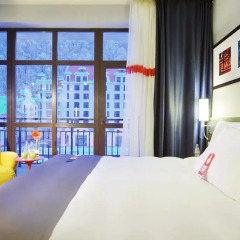 Отель Парк Инн от Рэдиссон Роза Хутор (Park Inn by Radisson Rosa Khutor) 4* Люкс