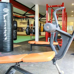 Отель Lanta Gym Muay Thai Ланта фитнесс-зал