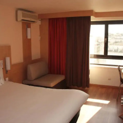 Отель Ibis Marseille Centre Gare Saint Charles 3* Стандартный номер с различными типами кроватей фото 2