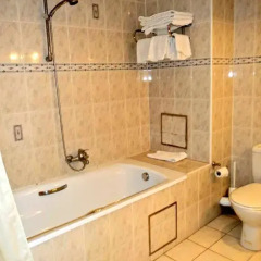 Hotel Continental Gare du Midi 2* Стандартный семейный номер с разными типами кроватей фото 4