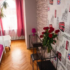 Гостиница Piters Mystery on Gorokhovaya Кровать в общем номере с двухъярусной кроватью фото 29