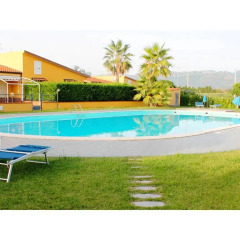 Отель ScaleaMare Holiday Home Скалея бассейн