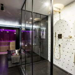 Отель Chambre Avec Jacuzzi Sauna Privatif Улучшенные апартаменты фото 18