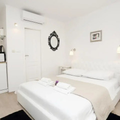 Отель Split Old Town Suites Студия с различными типами кроватей фото 14
