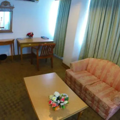 Phuket Town Inn Hotel Phuket 3* Люкс с различными типами кроватей фото 4