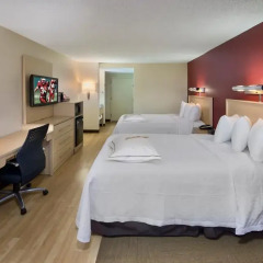 Отель Red Roof Inn PLUS+ Miami Airport 2* Стандартный номер с 2 отдельными кроватями фото 5