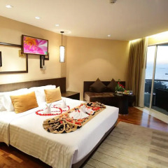 Отель A-One Pattaya Beach Resort 4* Номер Делюкс с различными типами кроватей фото 11