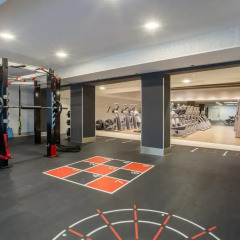 Отель Crowne Plaza Zürich спортивное сооружение