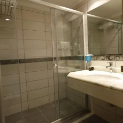Отель Aska Just In Beach – All Inclusive ванная