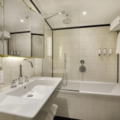 Hotel L'Echiquier Opéra Paris MGallery by Sofitel 4* Номер Classic с различными типами кроватей фото 4