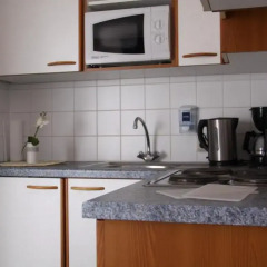 Отель CheckVienna - Apartmenthaus Hietzing Апартаменты с различными типами кроватей фото 17
