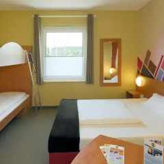 B&B Hotel Dusseldorf-Airport детские мероприятия