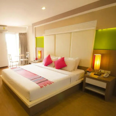 Отель Charoenchit House 2* Номер Делюкс с различными типами кроватей фото 8
