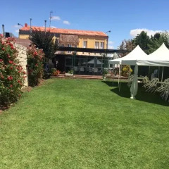 Отель Hostal Restaurante Río Ubierna фото 2