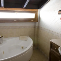 Отель Borgo Pio 91 5* Улучшенный номер с различными типами кроватей фото 12
