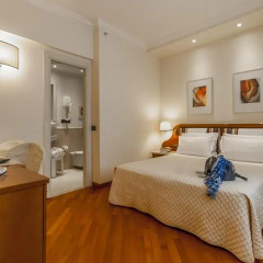 Отель Laurus Al Duomo 4* Стандартный номер с двуспальной кроватью фото 4
