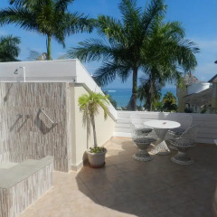 Отель Sandcastles Penthouse A28 Rooftop Patio w/ Outdoor Shower балкон
