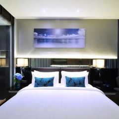 Отель The Continent Bangkok by Compass Hospitality 4* Представительский номер с различными типами кроватей фото 12