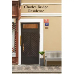 Отель Charles Bridge Residence парковка