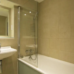 Апартаменты City Apartment ванная фото 2