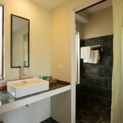 Отель Gem Hoi An Villa 2* Стандартный номер с различными типами кроватей фото 7