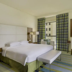 Отель Hilton Dubai The Walk 4* Студия с двуспальной кроватью фото 4