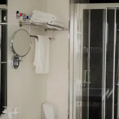 Отель Hostal Alborán Стандартный номер с различными типами кроватей фото 11