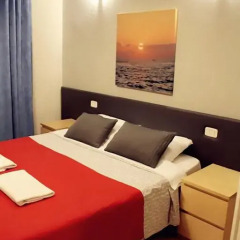 Отель Overseas Guest House Стандартный номер с двуспальной кроватью фото 11