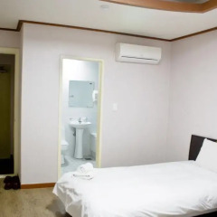 JbIS hotel 3* Номер Делюкс с 2 отдельными кроватями фото 2