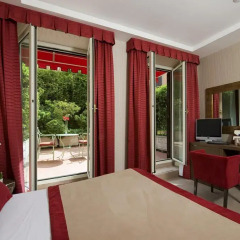 Dei Borgognoni Hotel 4* Улучшенный номер с двуспальной кроватью фото 4