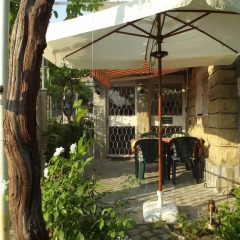 Отель Plamena Guest Rooms Карджали гостиничный бар