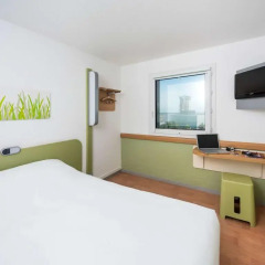 Отель ibis budget Nice Aeroport Promenade des Anglais 2* Стандартный номер с двуспальной кроватью фото 7