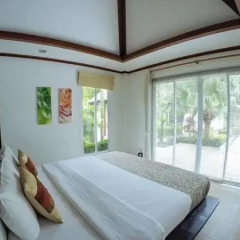 Отель Suriyasom Villa 3* Вилла с различными типами кроватей фото 25