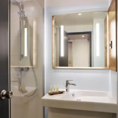 Отель Median Porte De Versailles 3* Стандартный номер фото 4