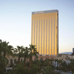 Отель Delano Las Vegas at Mandalay Bay вид на фасад