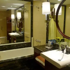 Central Hotel Shanghai 4* Улучшенный номер с различными типами кроватей фото 4