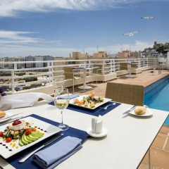 Hotel Royal Plaza питание